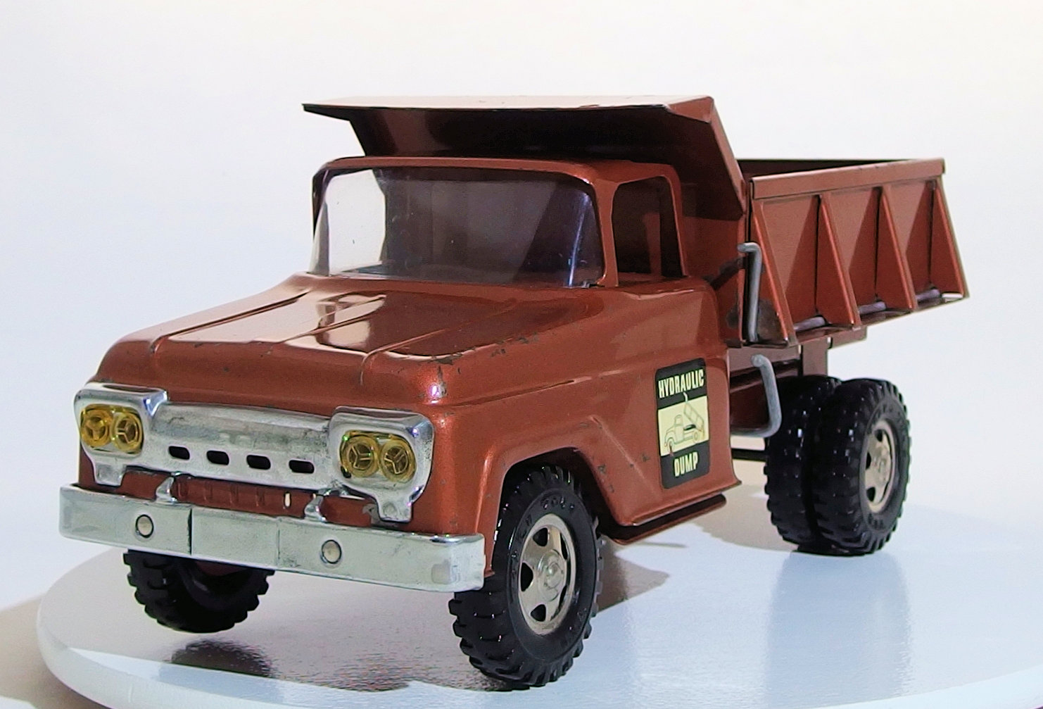 Tonka 1960 Bronze Hydraulic Dump Truck - Trucks From The Past