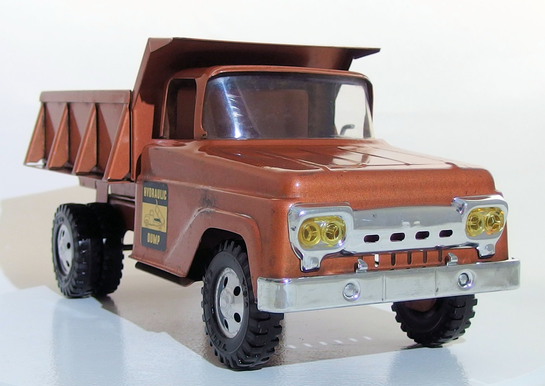 vintage tonka hydraulic dump truck