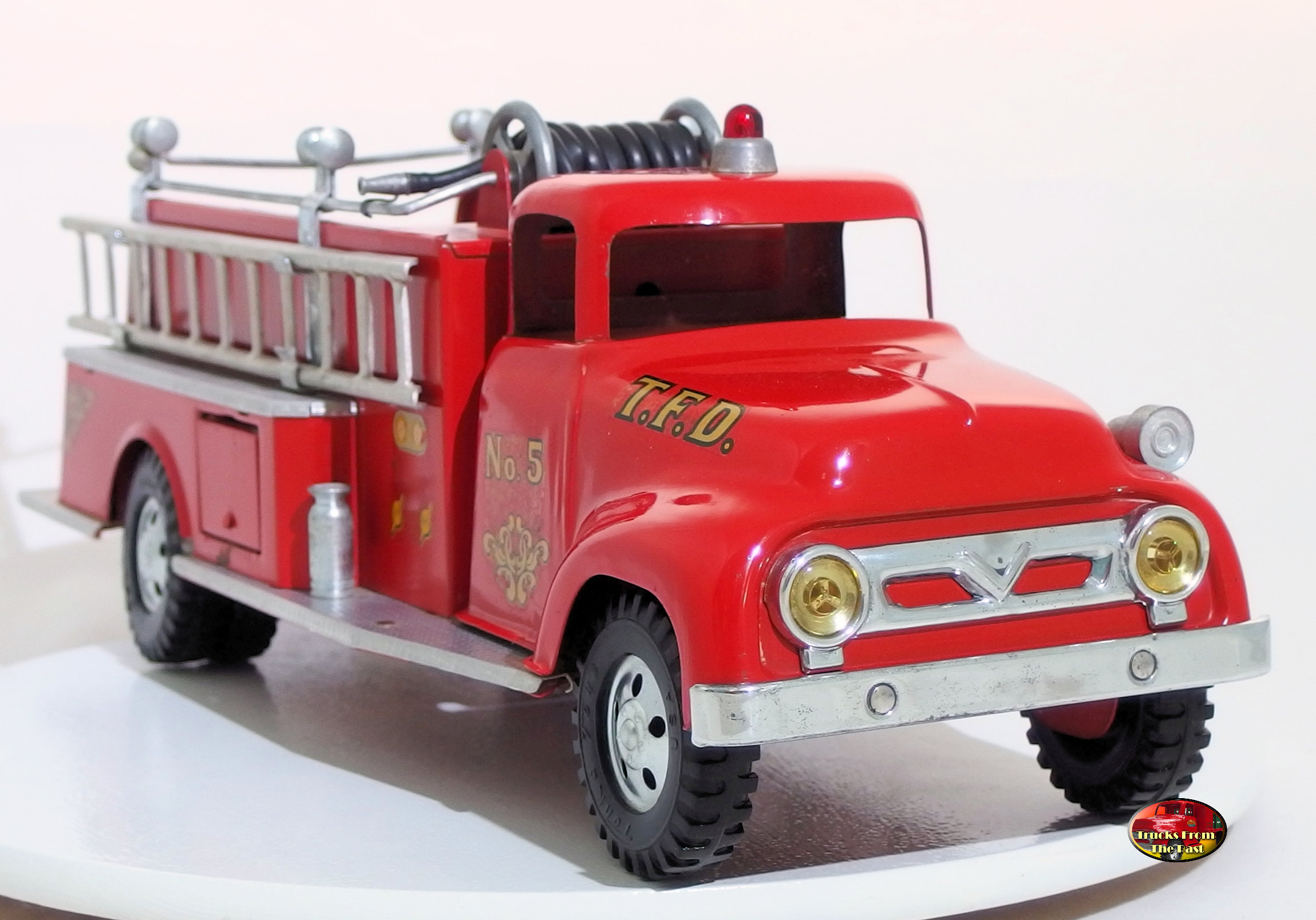 Tonka 1956 Suburban Fire Pumper Truck - Trucks From The Past