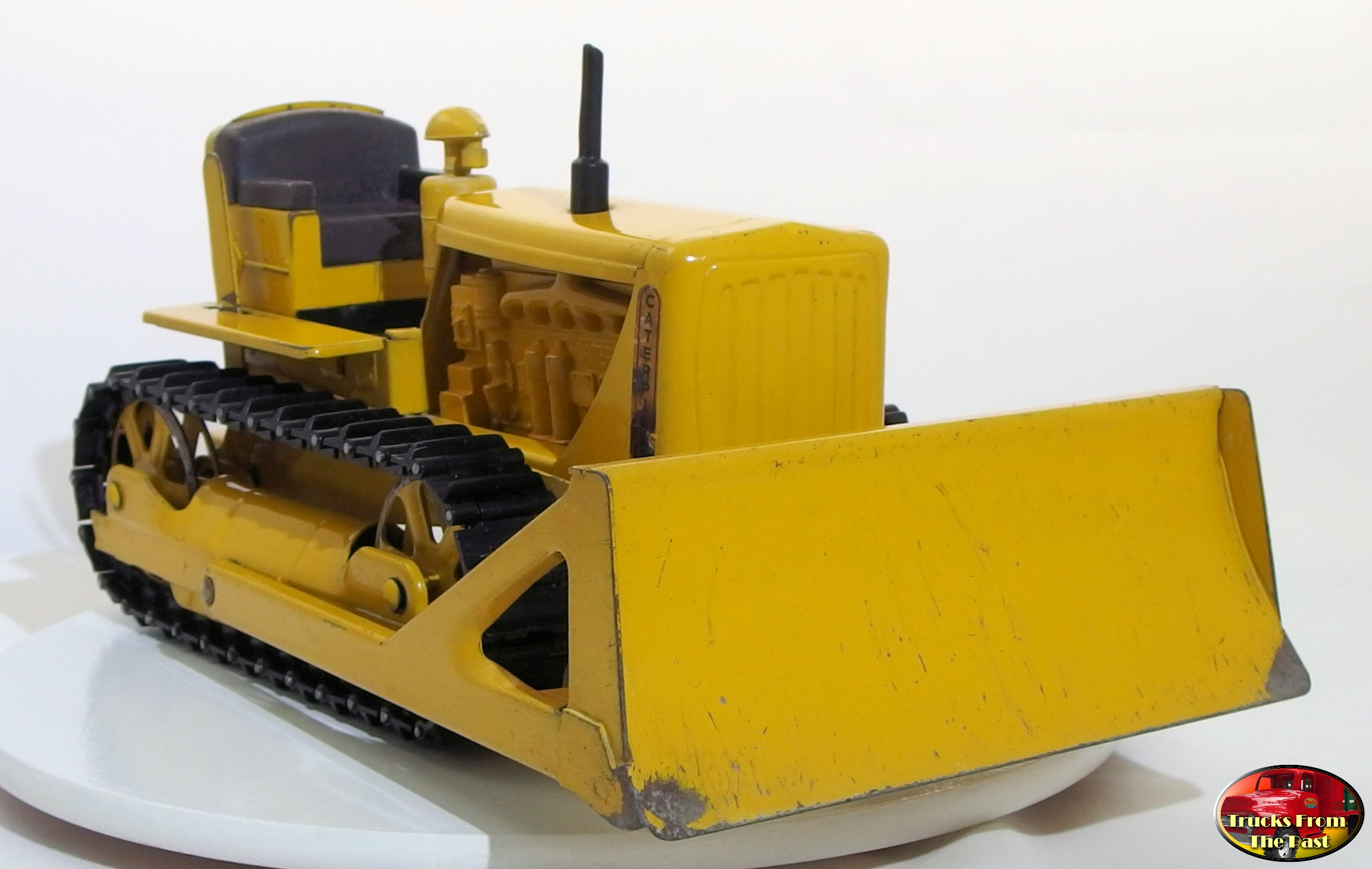 Doepke 1953 Caterpillar D6 Bulldozer - Trucks From The Past