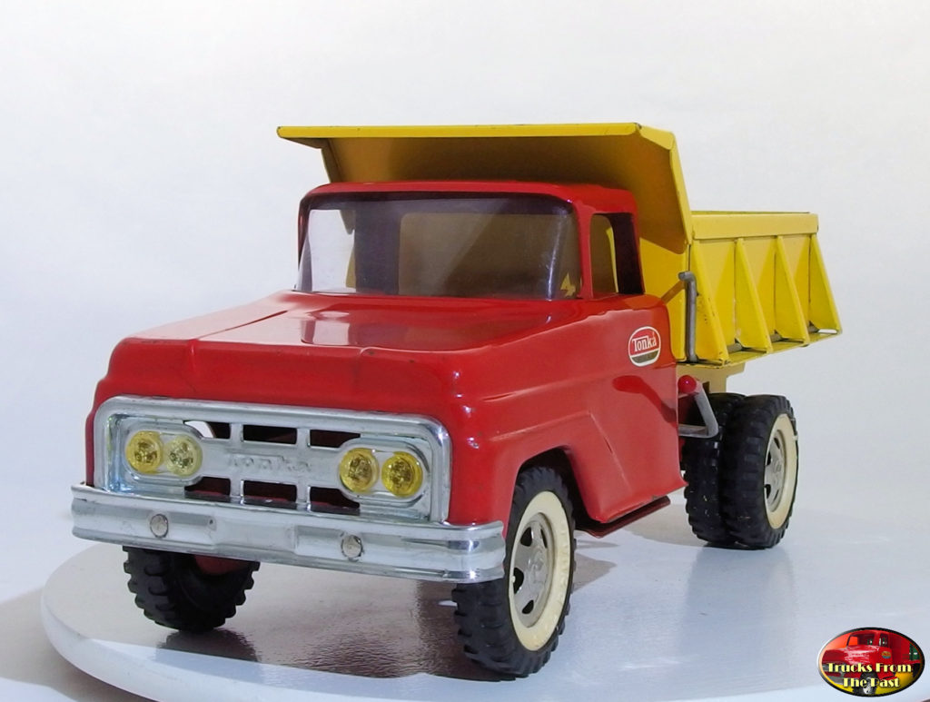 Tonka 1956 Suburban Fire Pumper Truck - Trucks From The Past